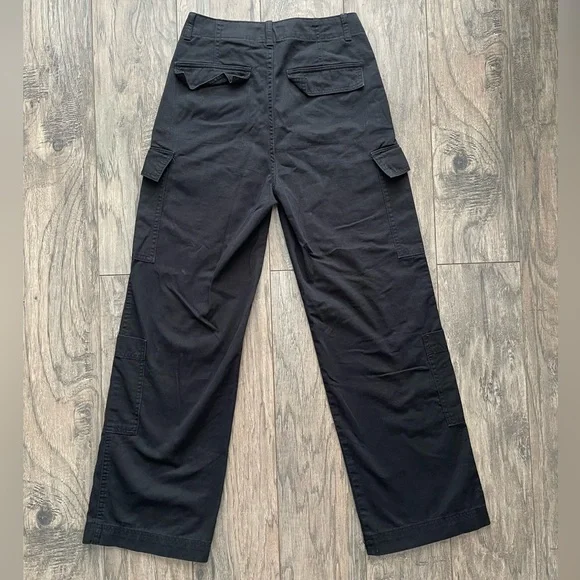 H&M High Rise Cargo Pants - Picture 4 of 8